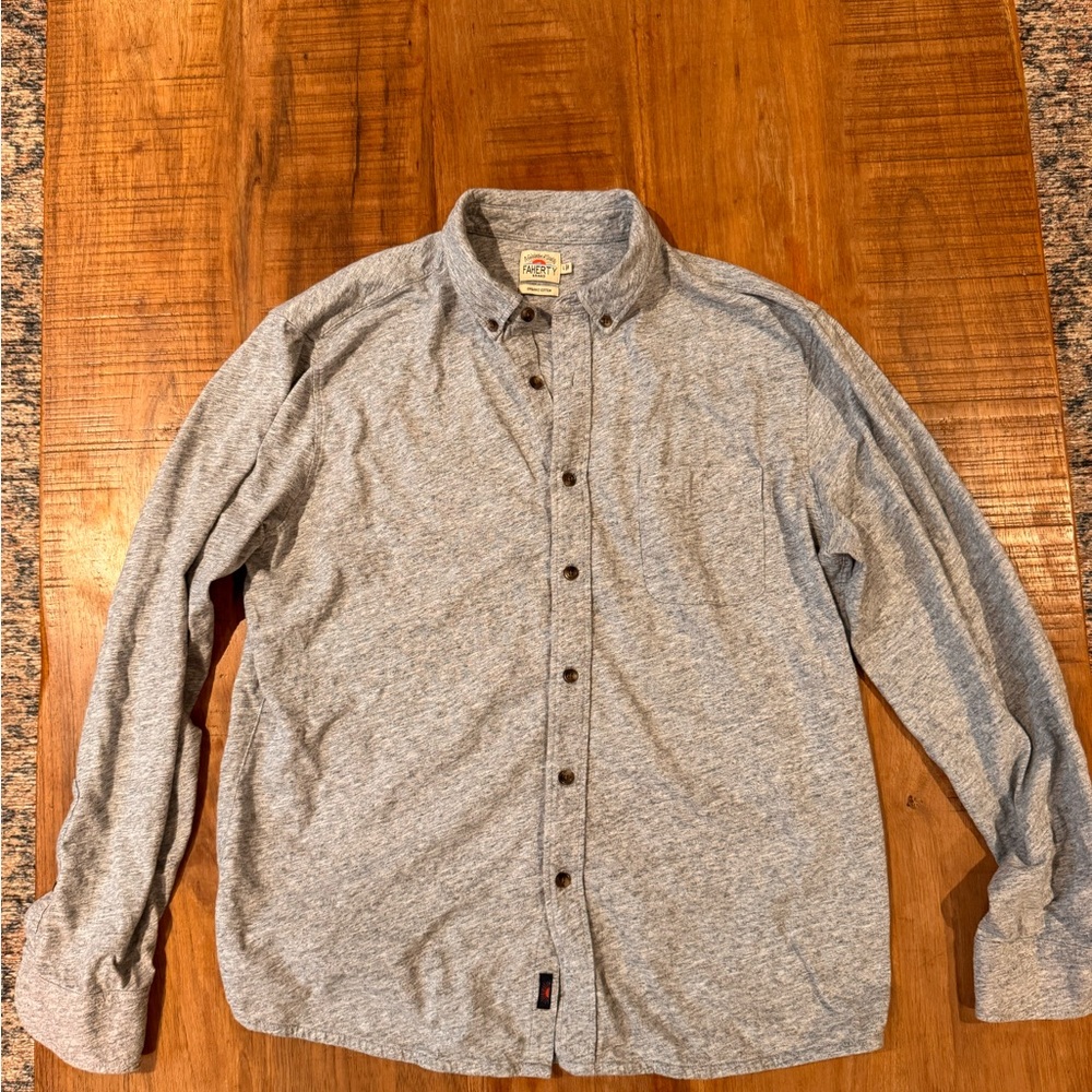FAHERTY large button up heather grey shirt
